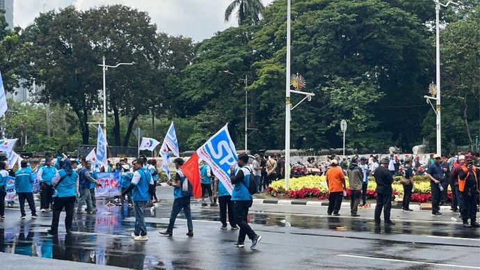 Demo buruh kenaikan UMP