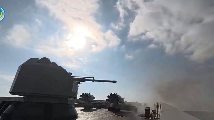 Tangkap layar video latihan militer Tentara Pembebasan Rakyat China (PLA) dari laman Kementerian Pertahanan China. (ANTARA/HO-Kementerian Pertahanan China)