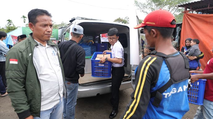 Dapur MBG Pasok 700 Porsi Makan untuk Pengungsi di Bener Meriah Aceh, Menu Ikan hingga Daging