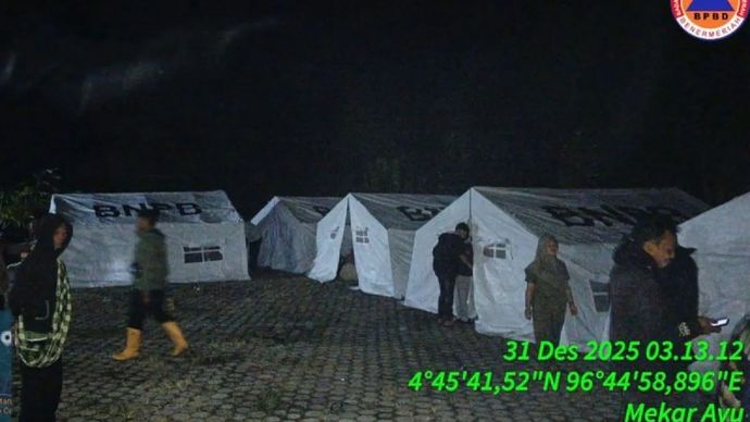 Warga di dua gampong/desa di Kecamatan Timang Gajah Kabupaten Bener Meriah yakni Rembune dan Kampung Pantan Pediangan mengungsi menyusul status Gunung Bur Ni Telong dinaikkan dari Level II (Waspada) menjadi Level III (Siaga). ANTARA/HO-BPBD Bener Meriah/aa.