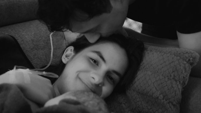 Steffi Zamora melahirkan anak pertama Nino Fernandez 