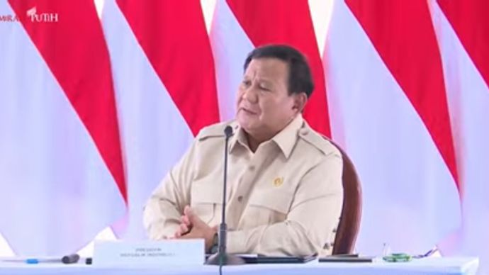 Prabowo Pimpin Rapat Koordinasi Usai Tinjau Lokasi Bencana di Aceh Tamiang