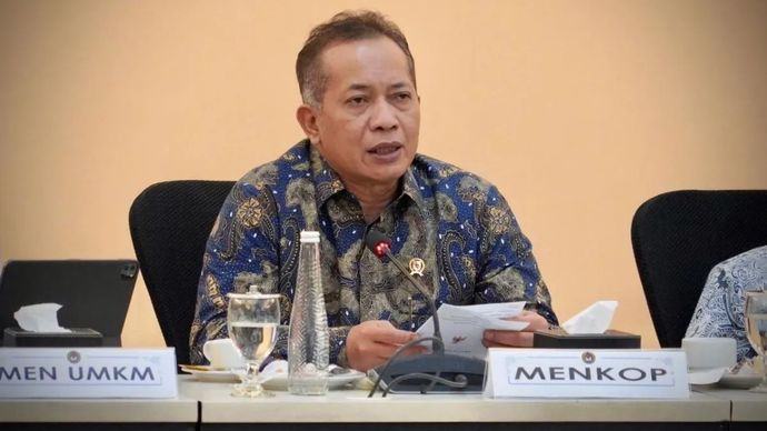 Menteri Koperasi Ferry Juliantono berbicara dalam Rapat Koordinasi Pemulihan Pascabencana Sumatera di Jakarta, Jumat, 2 Januari 2026. (ANTARA/HO-Kemenkop)
