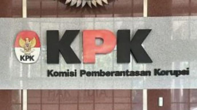 Logo Komisi Pemberantasan Korupsi di dalam Gedung Merah Putih KPK, Jakarta. ANTARA/Rio Feisal