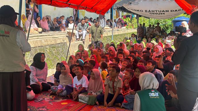 Menteri PPPA Arifah Fauzi turun langsung ke Tapanuli Selatan, Sumatra Utara.