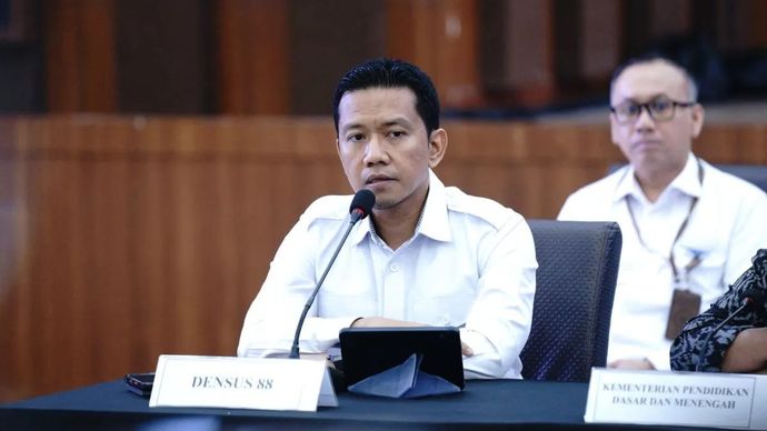 Juru Bicara Densus 88 AT Polri Kombes Pol. Mayndra Eka Wardhana berbicara dalam konferensi pers di Gedung Bareskrim Polri, Jakarta, Rabu 7 Januari 2026. (ANTARA/HO-Divisi Humas Polri)
