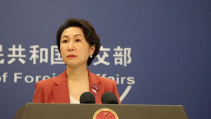 Juru Bicara Kementerian Luar Negeri China Mao Ning dalam konferensi pers di Beijing, Selasa, 6 Januari 2026. (ANTARA/Desca Lidya Natalia)