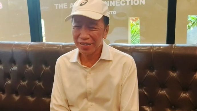 Arsip - Joko Widodo memberikan keterangan kepada wartawan di Solo, Jawa Tengah, Rabu, 24 Desember 2025. (ANTARA/Aris Wasita)