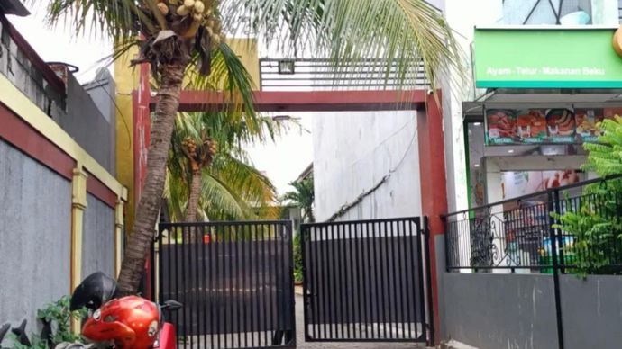 Rumah mantan Menteri Agama Yaqut Cholil Qoumas di kawasan Condet, Jakarta Timur, Jumat 9 Januari 2026. ANTARA/Siti Nurhaliza