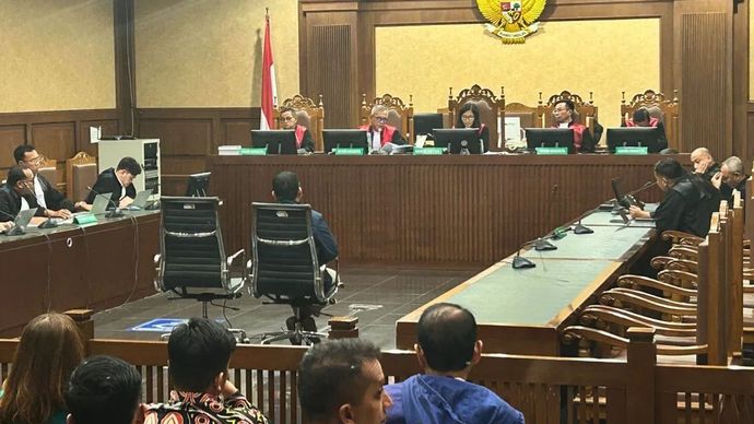 Direktur Komersial PT Perusahaan Gas Negara (Persero) Tbk atau PGN periode 2016&ndash;2019 Danny Praditya dalam sidang pembacaan putusan majelis hakim di Pengadilan Tipikor pada PN Jakpus, Senin, 12 Januari 2026 malam. (ANTARA/Agatha Olivia Victoria)