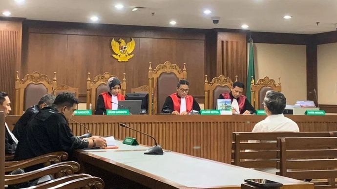 Pengusaha swasta, Djunaidi Nur dalam sidang pembacaan putusan majelis hakim di Pengadilan Tindak Pidana Korupsi pada Pengadilan Negeri Jakarta Pusat, Rabu, 14 Januari 2026. (ANTARA/Agatha Olivia Victoria)