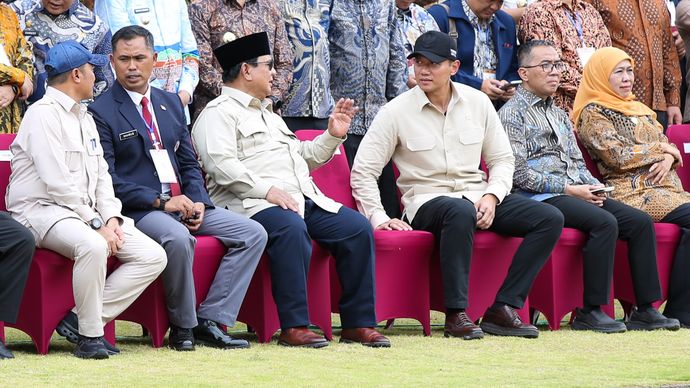 Agus Harimurti Yudhoyono (Menko AHY) mendampingi Presiden Republik Indonesia Prabowo Subianto dalam kunjungan kerja ke Ibu Kota Nusantara (IKN), Senin, 12 Januari 2026.