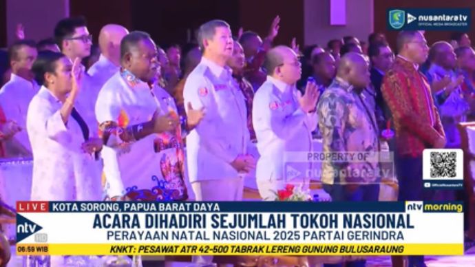 Utusan Khusus Presiden Bidang Iklim dan Energi sekaligus Wakil Ketua Dewan Pembina DPP Partai Gerindra Hashim Djojohadikusumo didampingi Ketua Umum PP Gekira Nikson Silalahi menghadiri perayaan Natal Nasional 2025 Partai Gerindra di Sorong, Papua Barat Daya