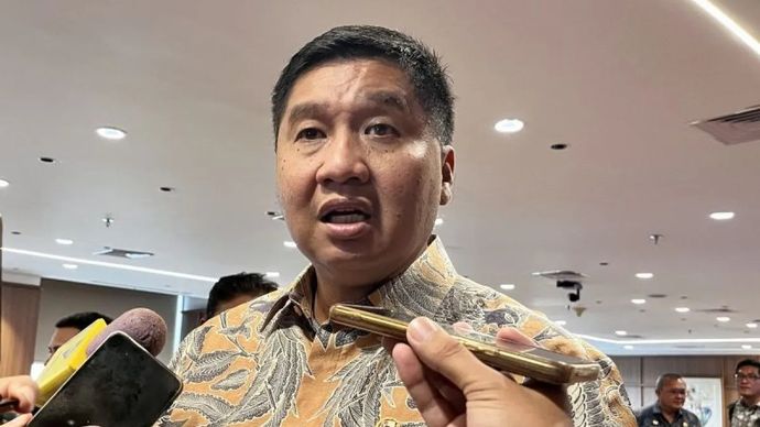 Arsip. Menteri Perumahan dan Kawasan Permukiman (PKP) Maruarar Sirait menanggapi pertanyaan awak media di sela acara &ldquo;Peningkatan Sinergi dan Koordinasi Pelaksanaan Program Strategis Sektor Perumahan Tahun 2026&rdquo; di Jakarta, Kamis, 15 Januari 2026. ANTARA/Arnidhya Nur Zhafira.