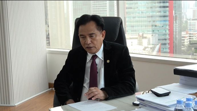 Menteri Koordinator Bidang Hukum, Hak Asasi Manusia, Imigrasi, dan Pemasyarakatan  Yusril Ihza Mahendra