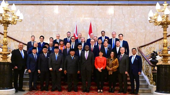 Prabowo Gelar Pertemuan Bilateral dan Working Lunch dengan Wakil PM Inggris di Lancaster House