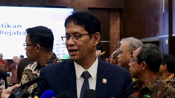 Menteri Keuangan (Menkeu) Purbaya Yudhi Sadewa menilai pengajuan Wakil Menteri Keuangan Thomas Djiwandono sebagai Calon Deputi Gubernur Bank Indonesia (BI) bukan alasan utama dari perlemahan nilai tukar rupiah.