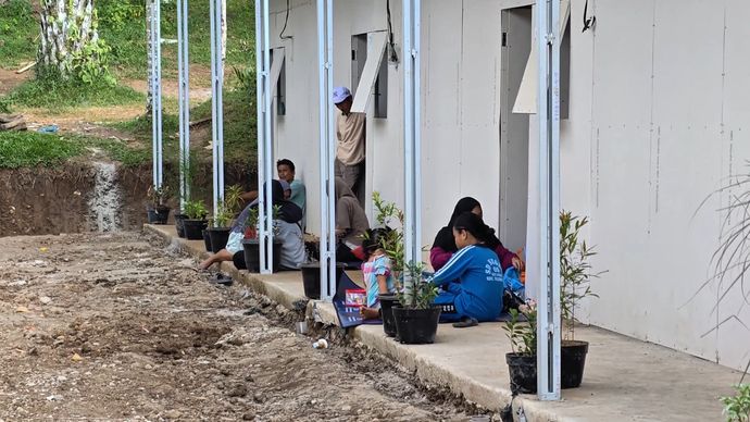 Hunian sementara (huntara) yang dibangun pemerintah untuk para warga terdampak bencana banjir bandang pada akhir November 2025 lalu.