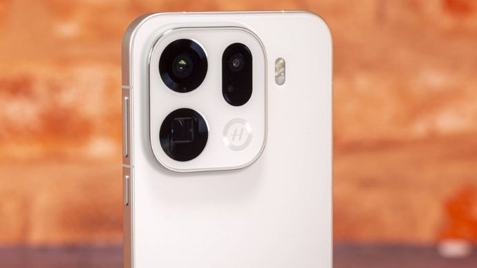 Oppo Find X9s dikabarkan akan memiliki kamera ganda 200MP. (Foto: Istimewa via GSM Arena)