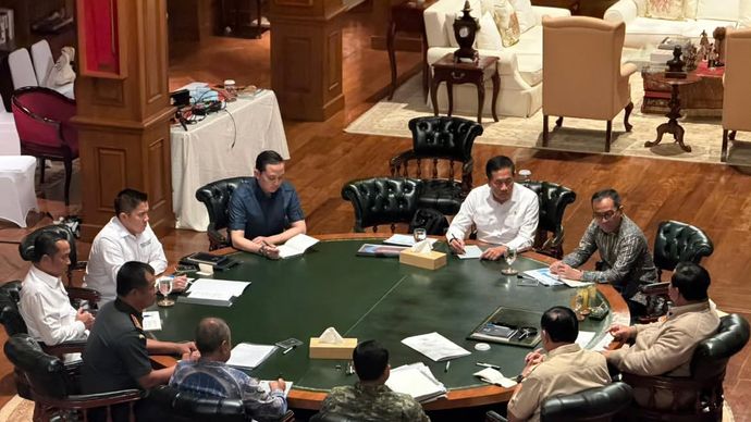 Kumpulkan Menteri di Hambalang, Prabowo Perkuat Kerja Sama Pendidikan Indonesia&ndash;Inggris