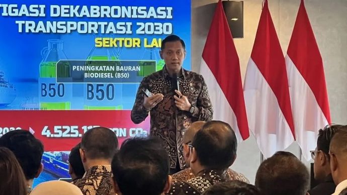 Menteri Koordinator Bidang Infrastruktur dan Pembangunan Kewilayahan Agus Harimurti Yudhoyono (AHY) ketika membuka acara &ldquo;Town Hall Meeting: Akselerasi Dekarbonisasi Transportasi&rdquo; yang digelar di Kantor Kementerian Koordinator Bidang Infrastruktur dan Pembangunan Kewilayahan, Jakarta, Senin, 26 Januari 2026. (ANTARA/Putu Indah Savitri)