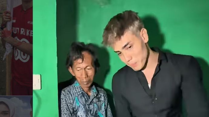 Penjual Es Gabus dan Aisar Khaleed