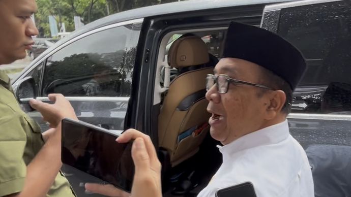 Menteri Koordinator Bidang Pembangunan Manusia dan Kebudayaan (Menko PMK) Pratikno