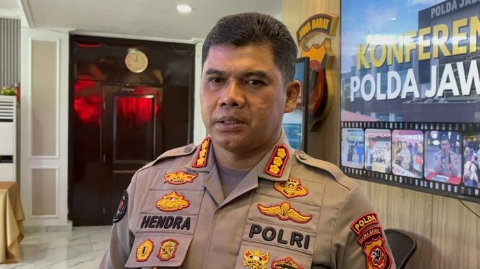 Kabid Humas Polda Jabar Kombes Pol Hendra Rochmawan saat memberikan keterangan di Kota Bandung, Jawa Barat, Senin, 2 Februari 2026. ANTARA/Rubby Jovan