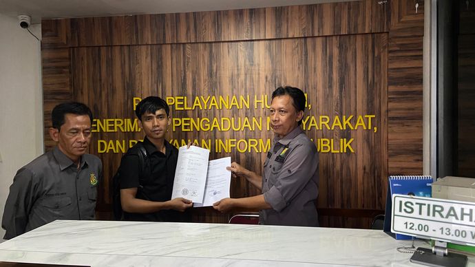 Pengaduan ke Kejagung dugaan korupsi di Kantor Wilayah Direktorat Jenderal Bea dan Cukai Jakarta. 