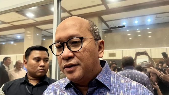 CEO Badan Pengelola Investasi Daya Anagata Nusantara (BPI Danantara) Rosan Roeslani memberi keterangan ketika dijumpai selepas rapat dengan Komisi VI DPR RI di Kompleks Parlemen Senayan, Jakarta, Rabu, 4 Februari 2026. ANTARA/Putu Indah Savitri/pri.