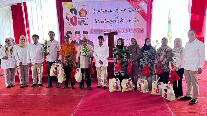 DPP Gerindra gelar perayaan HUT ke-18 partai. 