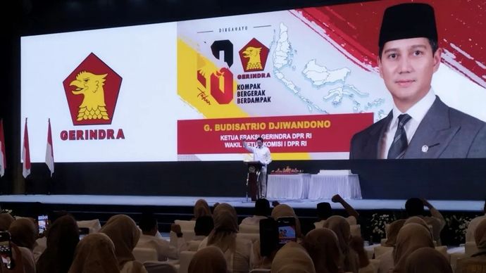 Ketua Fraksi Partai Gerindra DPR RI Budisatrio Djiwandono saat berpidato di acara HUT Ke-18 Partai Gerindra di kompleks parlemen, Jakarta, Jumat, 6 Februari 2026. ANTARA/Bagus Ahmad Rizaldi