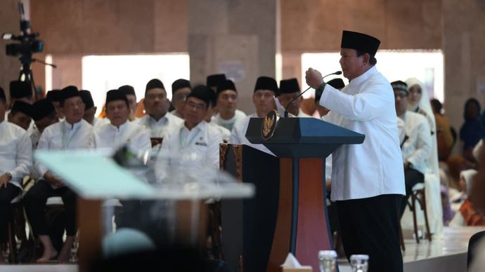 Presiden Prabowo Subianto dalam acara Bersatu dalam Munajat untuk Keselamatan Bangsa dan pengukuhan Majelis Ulama Indonesia (MUI) di Masjid Istiqlal, Jakarta, Sabtu 7 Februari 2026.