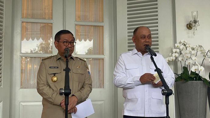 Pramono dan Dadan Hindayana