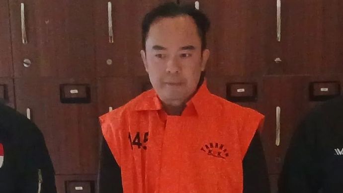 Pemilik PT Blueray Cargo sekaligus tersangka kasus dugaan suap dan gratifikasi terkait importasi barang KW di lingkungan Direktorat Jenderal Bea dan Cukai Kementerian Keuangan, yakni John Field. ANTARA/HO-KPK