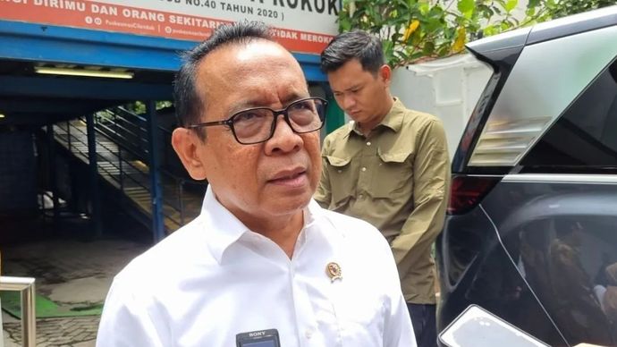 Menteri Koordinator Bidang Pembangunan Manusia dan Kebudayaan Pratikno di Puskesmas Cilandak, Jakarta, Selasa, 10 Februari 2026. ANTARA/Anita Permata Dewi