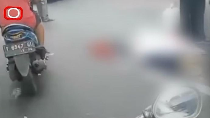 Kecelakaan pemotor di Ciracas, Jakarta Timur. 