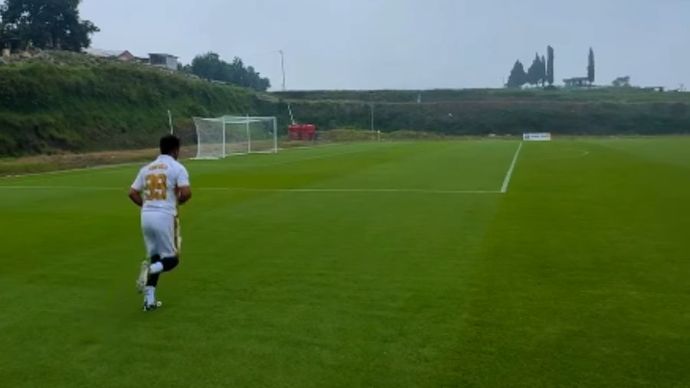 Lapangan Desa di Karangantar Punya Kualitas Rumput yang Bagus 