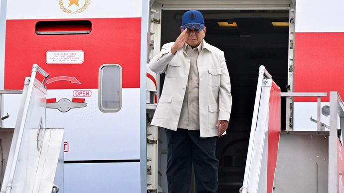 Prabowo Didampingi Menteri ESDM dan Sekretaris Kabinet Bertolak ke Washington DC Bertemu Dengan Presiden Trump