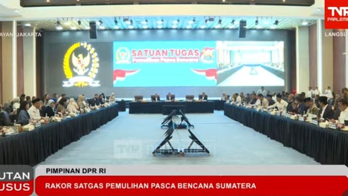 Rapat DPR dengan pemerintah membahas pemulihan pasca bencana di Sumatra. 