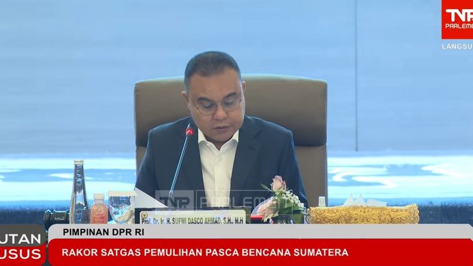 Wakil Ketua DPR RI Sufmi Dasco Ahmad saat memimpin rapat dengan pemerintah terkait bencana Sumatra. 