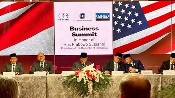 Prabowo di hadapan para pengusaha-pengusaha ternama AS dalam acara Business Summit di Gedung US Chamber of Commerce (USCC), Washington DC, Amerika Serikat