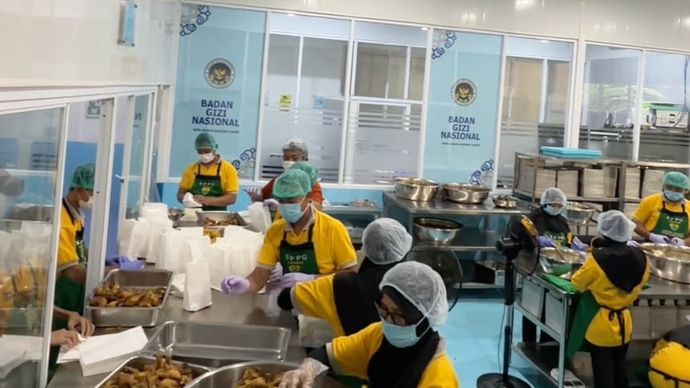 SPPG Bener dan Kebon Gunung, Kabupaten Purworejo, tetap menyajikan menu variatif dan bergizi dalam Program Makan Bergizi Gratis (MBG) selama Ramadan tanpa perapelan.