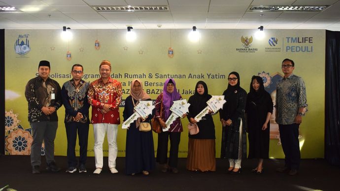 PT Tokio Marine Life Insurance Indonesia (&ldquo;Tokio Marine Life&rdquo;) dan BAZNAS Bazis DKI Jakarta melaksanakan Program Bedah Rumah dan pemberian santunan kepada anak yatim di Kecamatan Setiabudi, Jakarta Selatan.