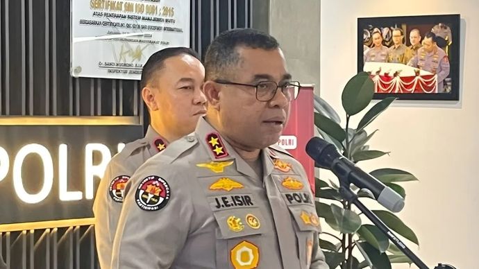 Kadiv Humas Polri Irjen Pol. Johnny Eddizon Isir memberikan keterangan pers di Gedung Divisi Humas Polri, Jakarta, Rabu, 25 Februari 2026. ANTARA/Aria Cindyara