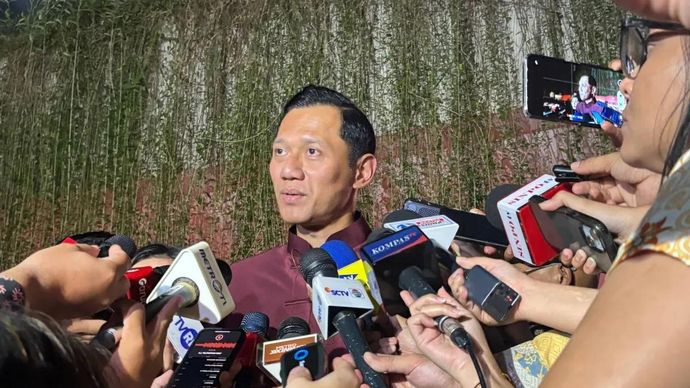 Menteri Koordinator Bidang Infrastruktur dan Pengembangan Kewilayahan (Menko IPK) Agus Harimurti Yudhoyono saat ditemui usai gelaran festival imlek 