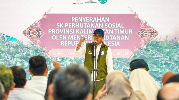 Menteri Kehutanan (Menhut) Raja Juli Antoni dalam penyerahan SK Perhutanan Sosial di Ibu Kota Nusantara (IKN), Kalimantan Timur, Sabtu 28 Februari 2026. ANTARA/HO-Kemenhut RI.