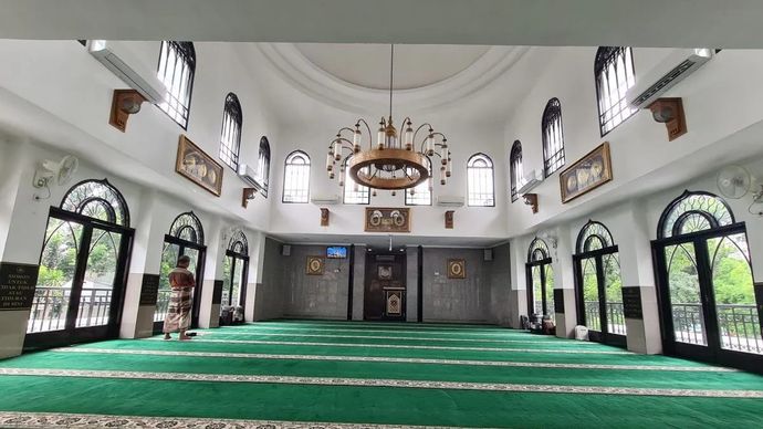 Area shalat Masjid Nurul Hidayah, Kebayoran Baru, Jakarta Selatan. (ANTARA/HO Dokumentasi Pribadi).