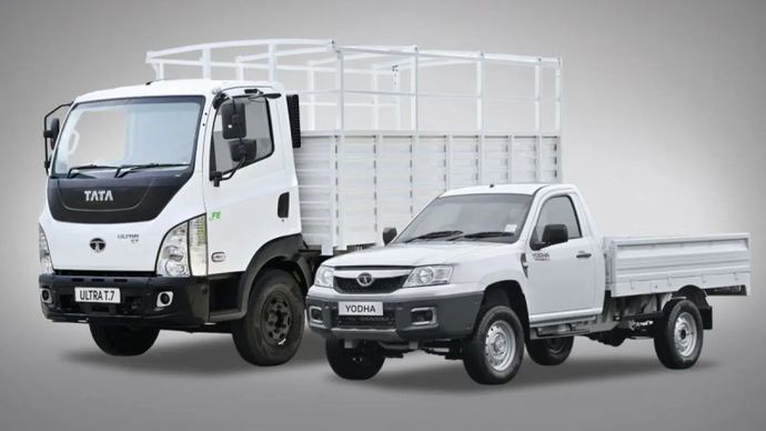 Kendaraan niaga Tata Yodha (kanan) dan Tata Ultra T.7 (kiri) dari Tata Motors. Dok. Tata Motors