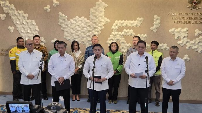Konferensi Pers Terkait Kebijakan THR, BHR, dan Stimulus Ekonomi Idul Fitri di Kantor Kemenko Perekonomian, Jakarta, Selasa, 3 Maret 2026 (ANTARA/Bayu Saputra)